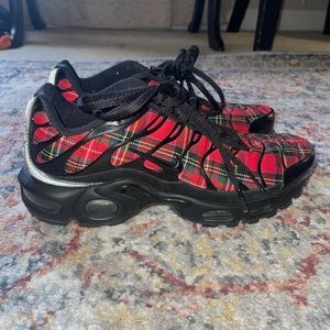 COPY - Nike Air Max Plus Tarten Black Red